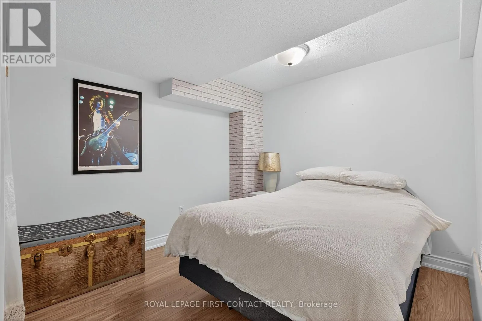 122 NORTHVIEW CRESCENT