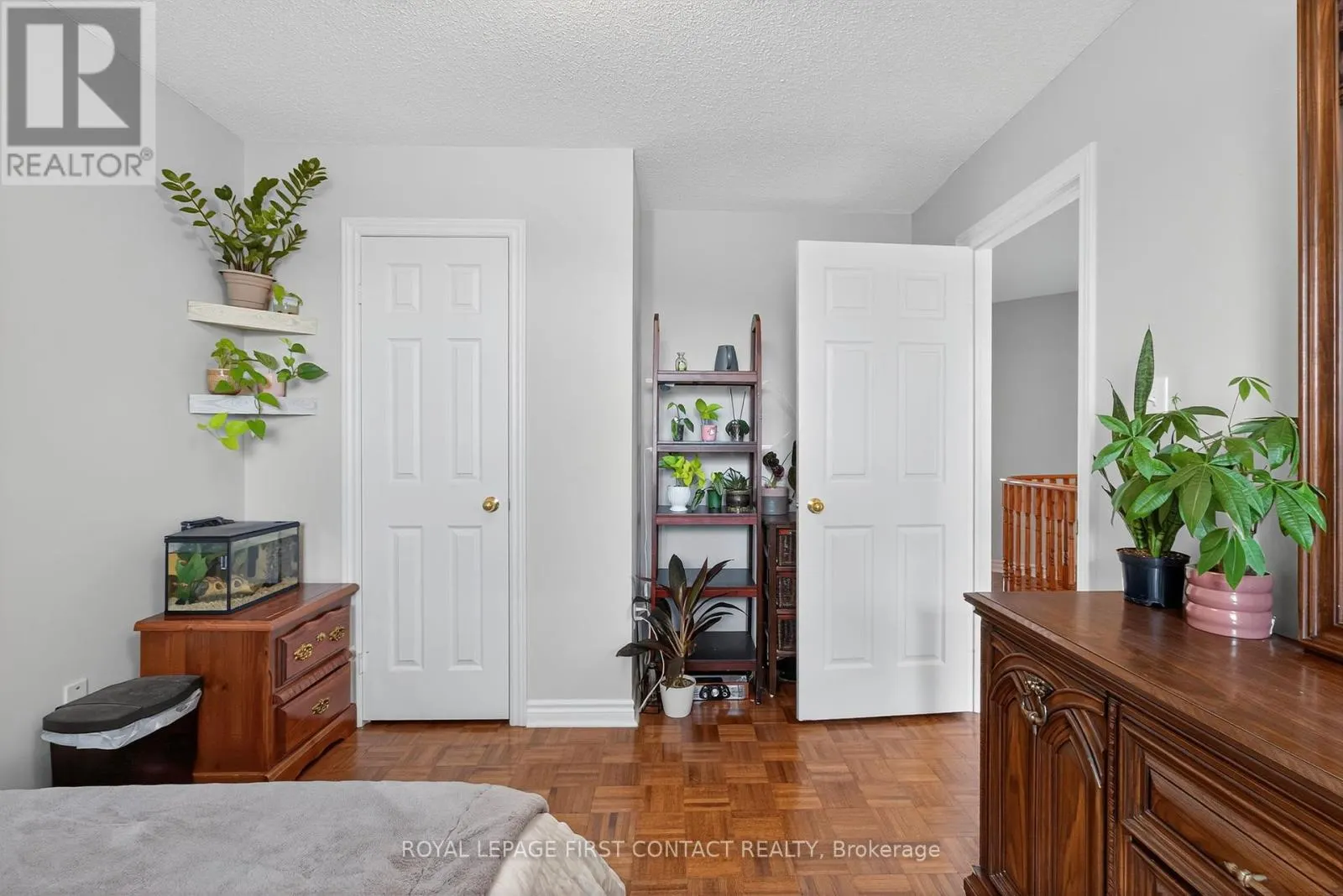 122 NORTHVIEW CRESCENT