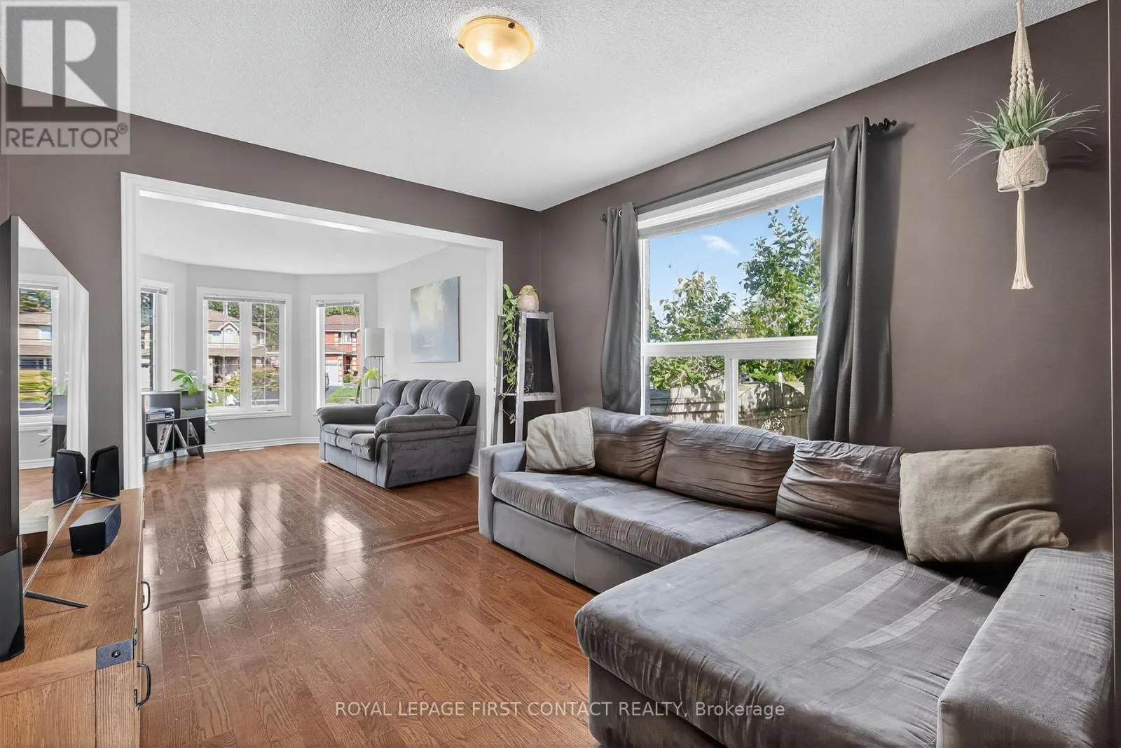 122 NORTHVIEW CRESCENT