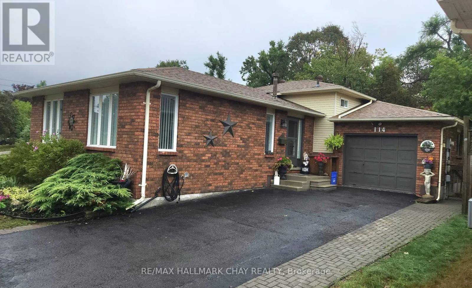 114 CHIEFTAIN CRESCENT