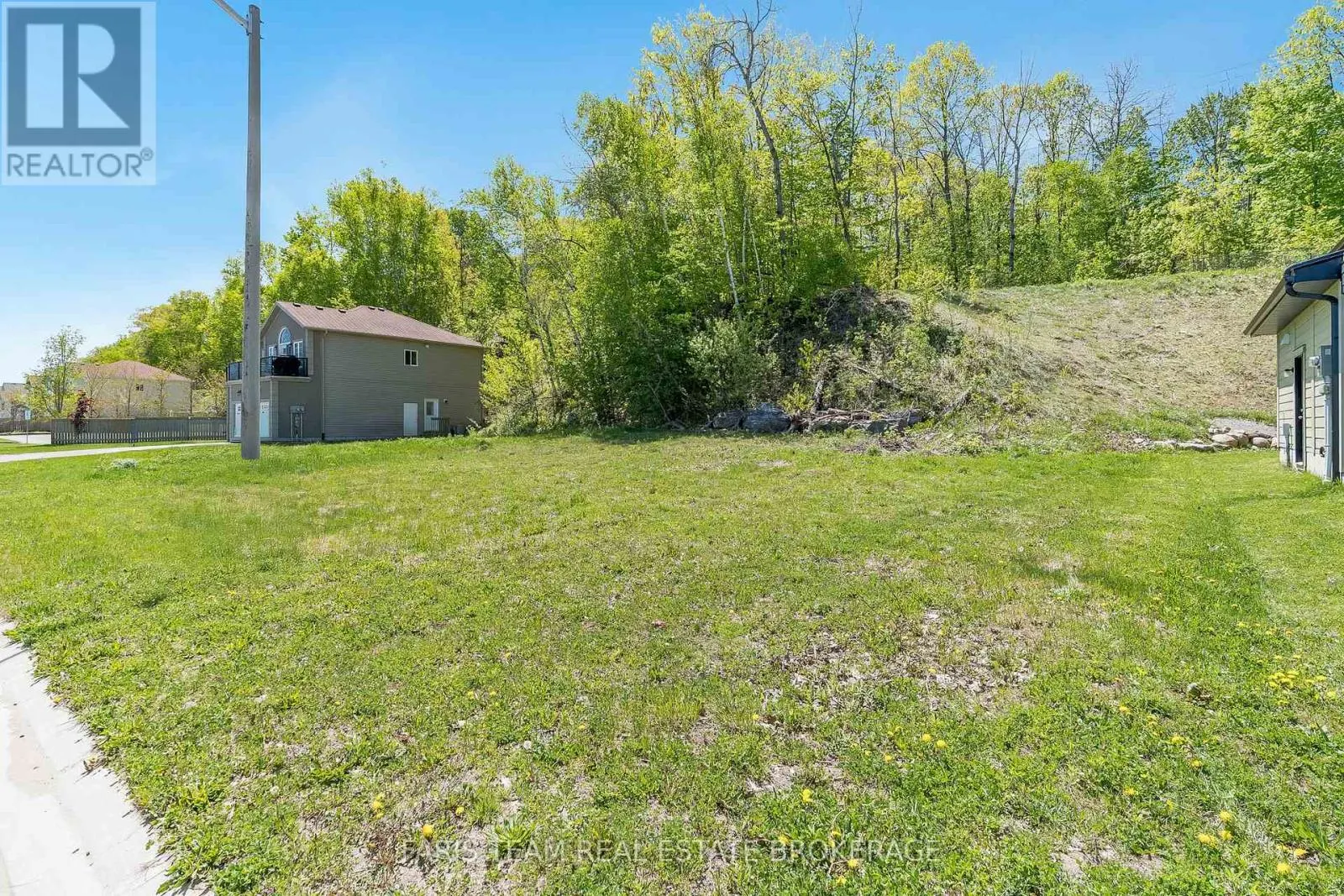 722 ABERDEEN BOULEVARD