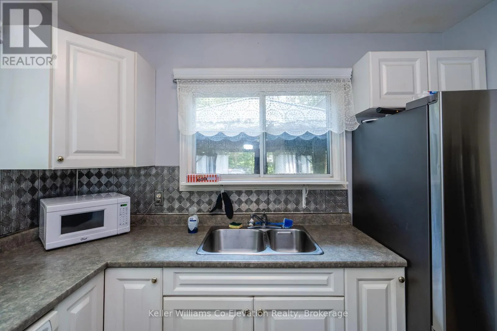 137 OLIVER DRIVE