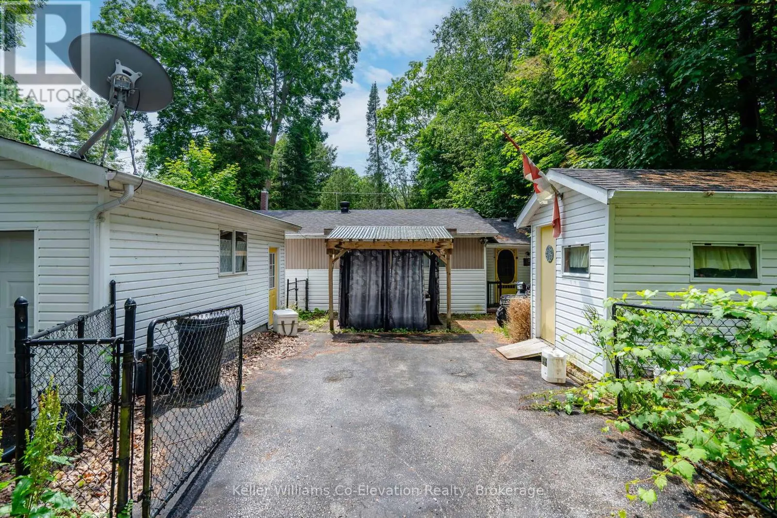 137 OLIVER DRIVE