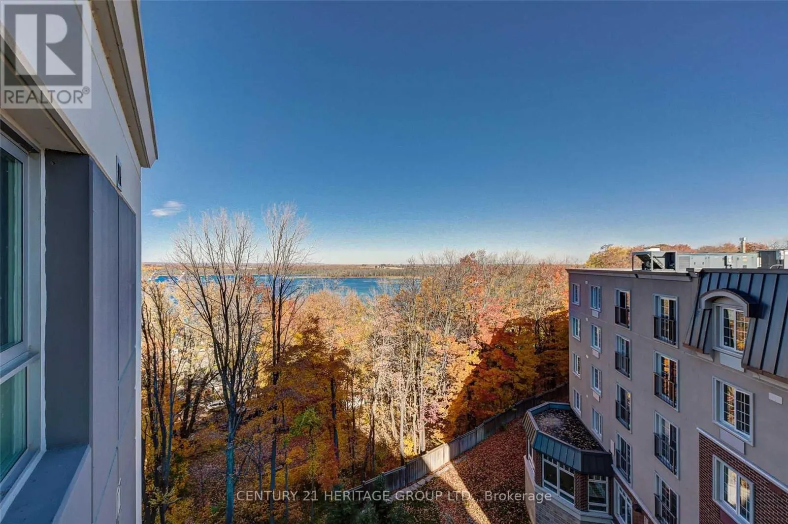 808 - 58 LAKESIDE TERRACE