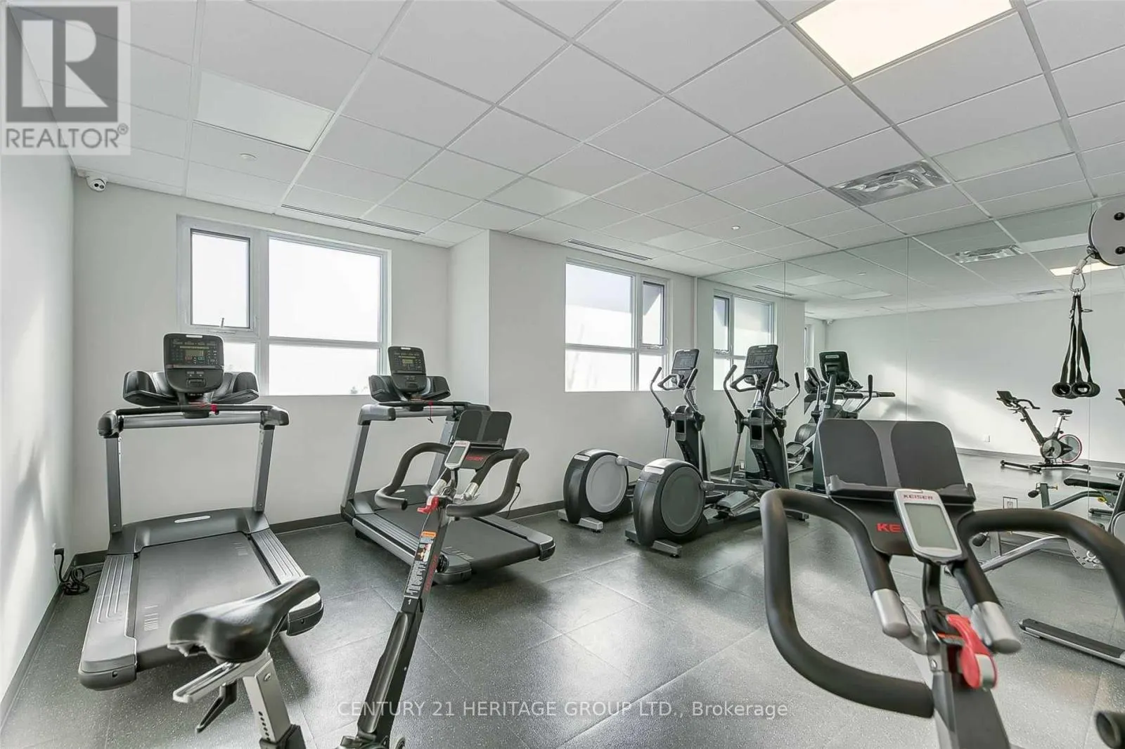 808 - 58 LAKESIDE TERRACE