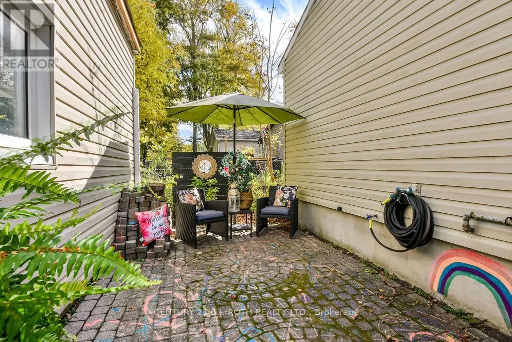 2695 CUMBERLAND ROAD