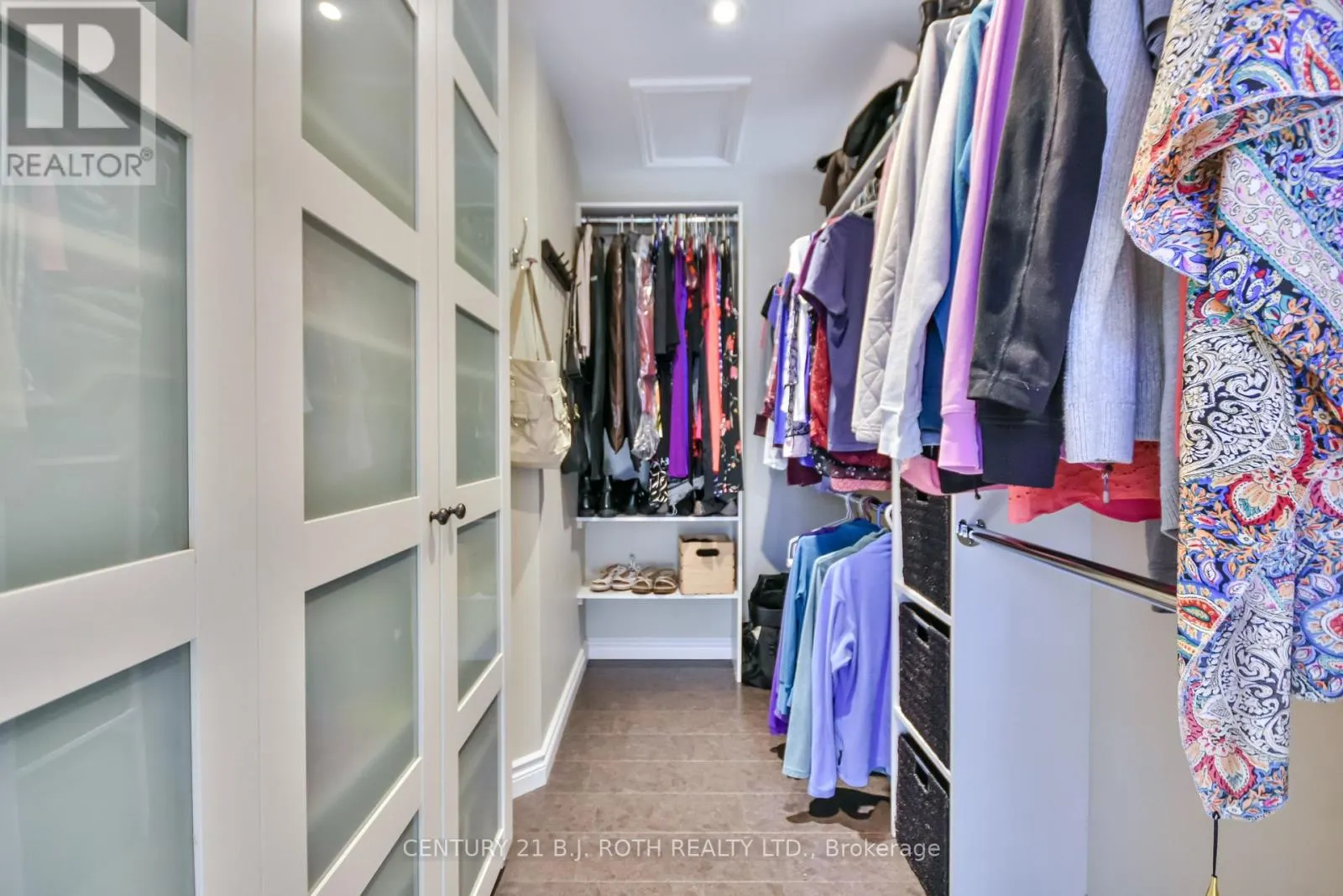 39 JODIES LANE