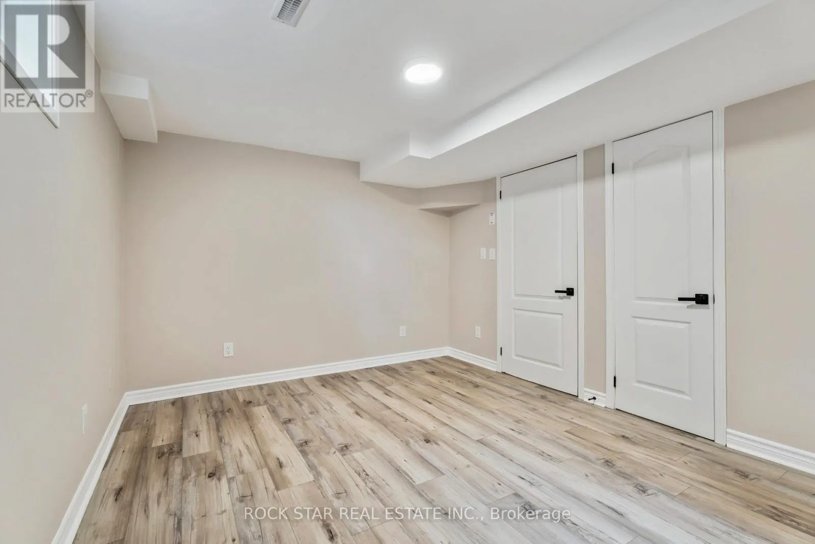8 GINGER DRIVE