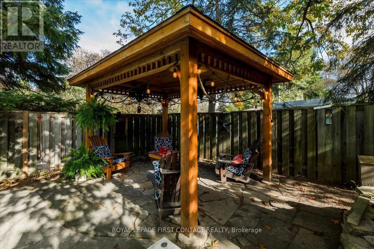 32 SPRINGHOME ROAD