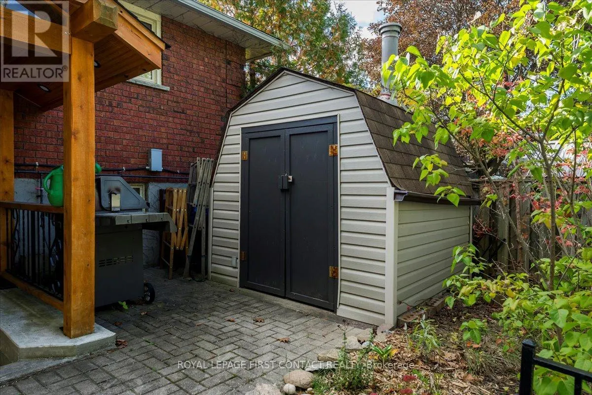 32 SPRINGHOME ROAD