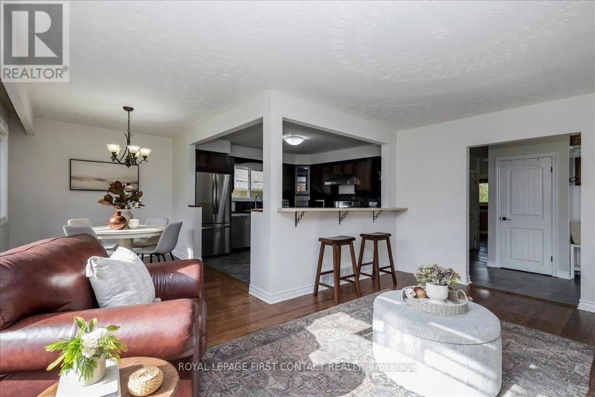 32 SPRINGHOME ROAD