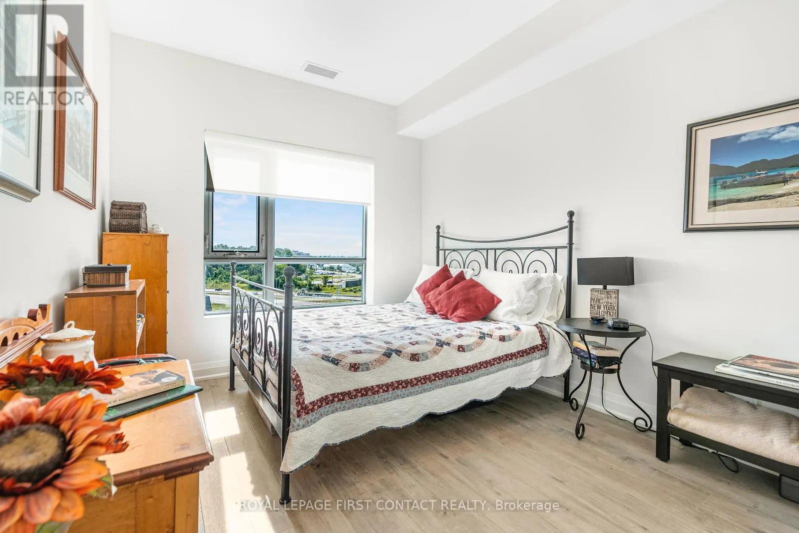 1106 - 58 LAKESIDE TERRACE