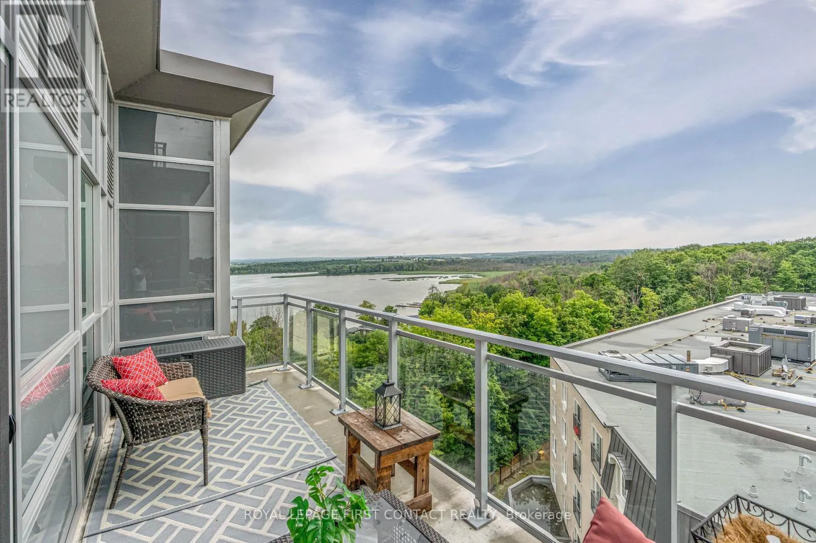 1106 - 58 LAKESIDE TERRACE
