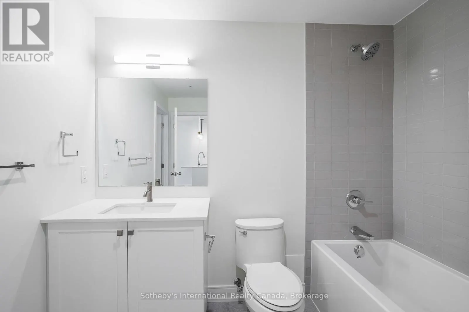 322 - 121 MARY STREET, #322