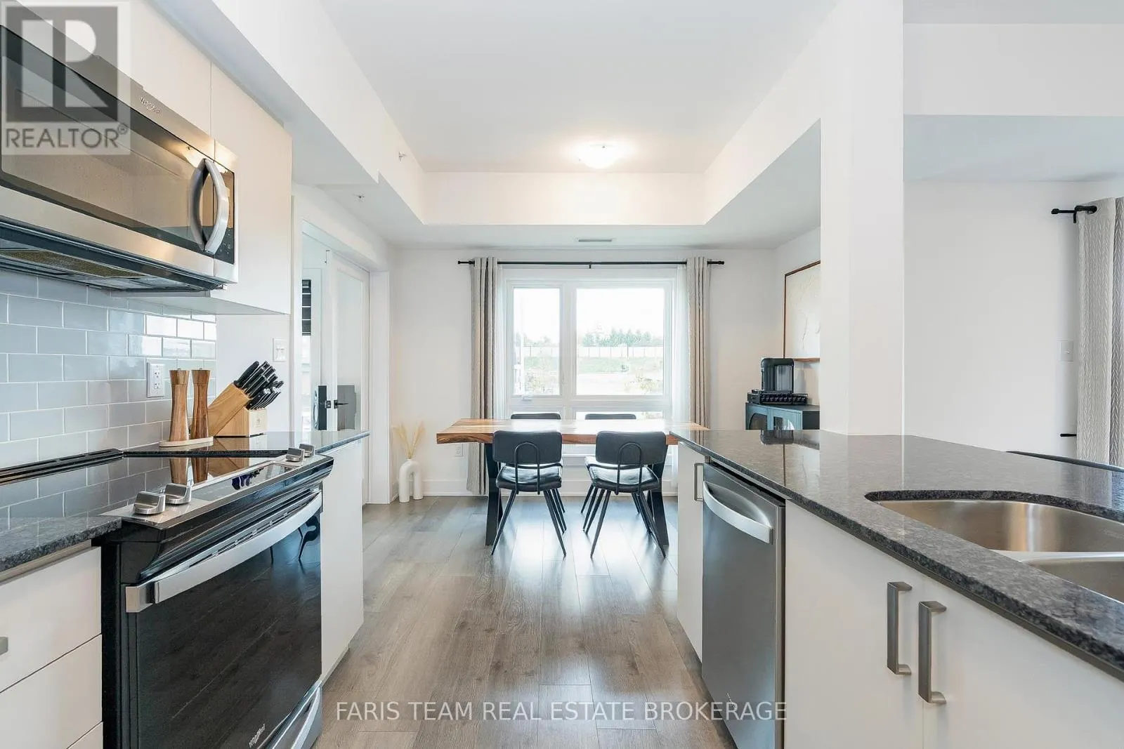 102 - 8 CULINARY LANE