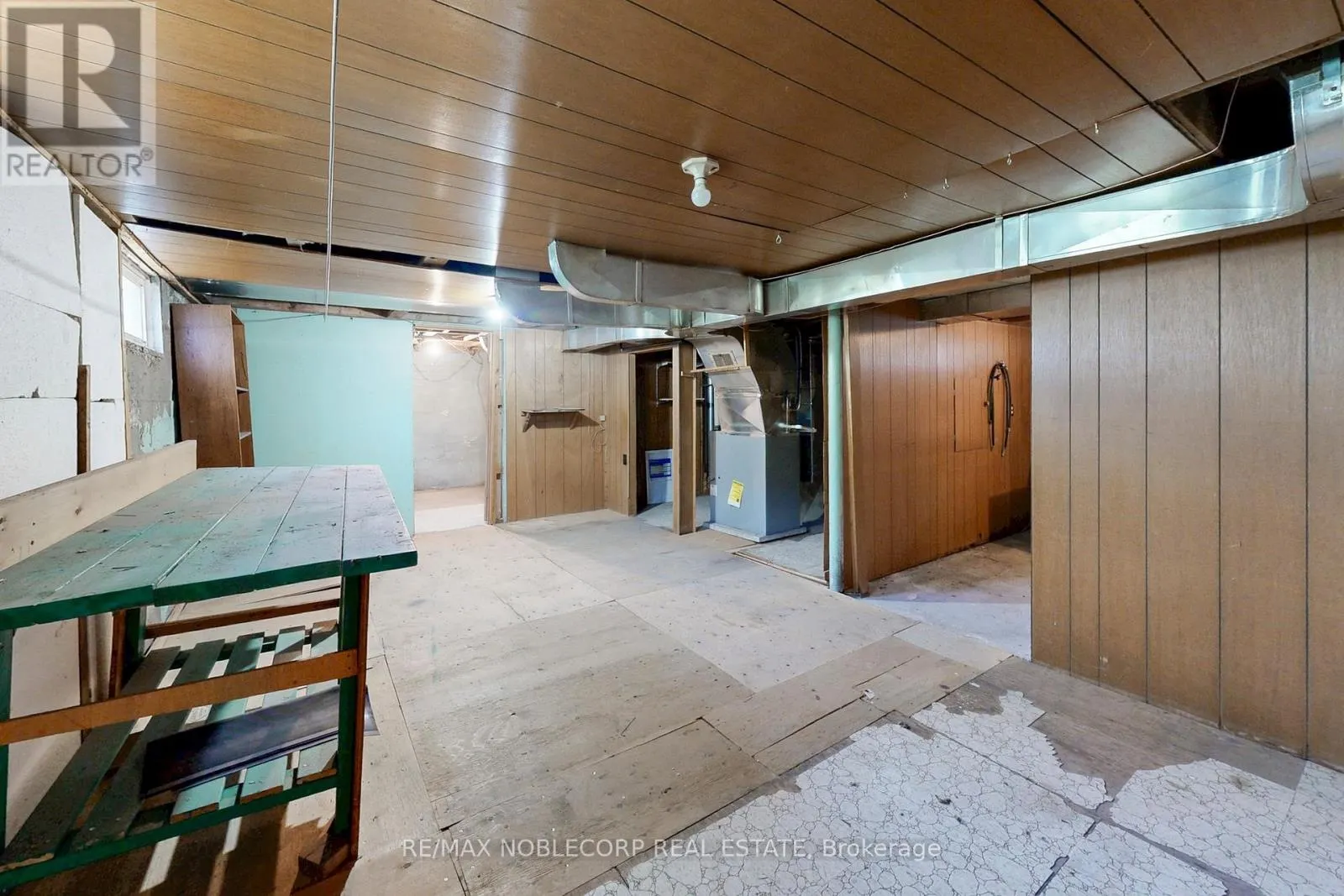 51 SIMCOE STREET
