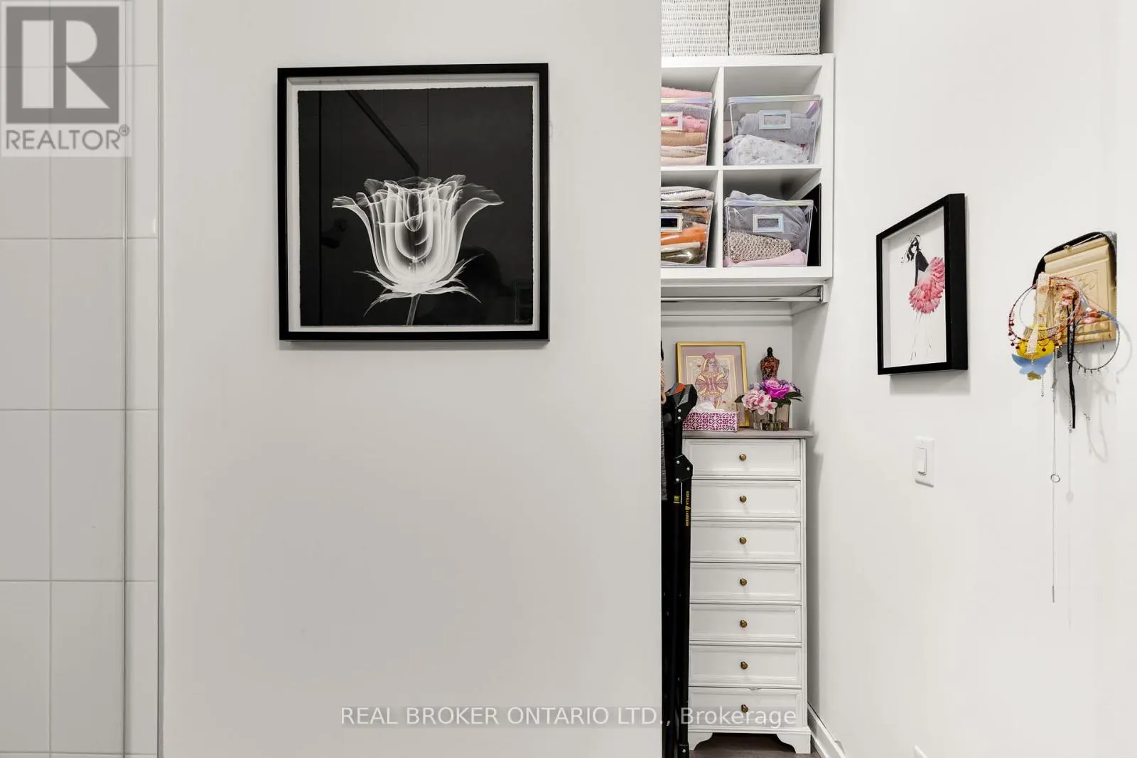 321 - 21 MATCHEDASH STREET S