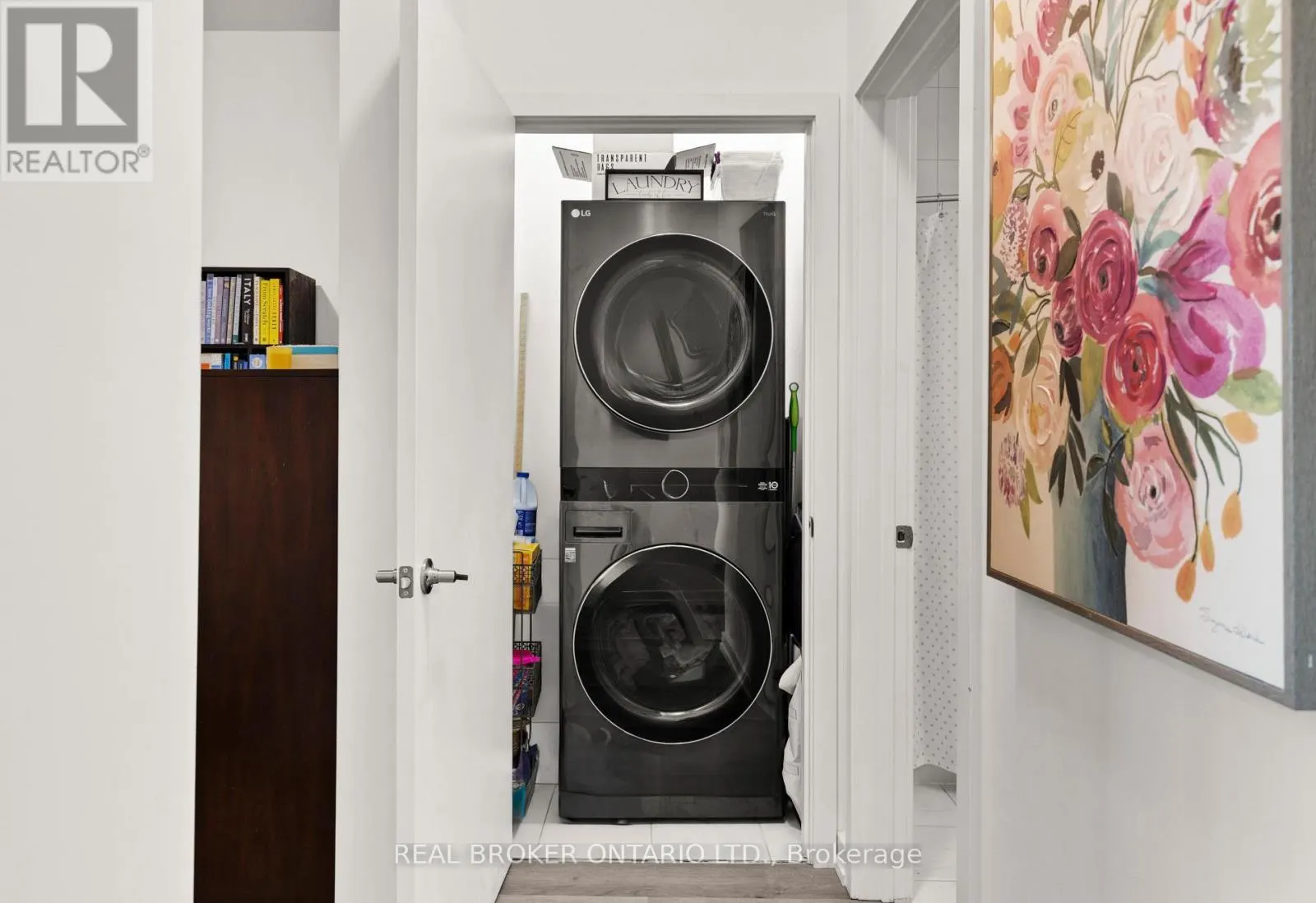 321 - 21 MATCHEDASH STREET S