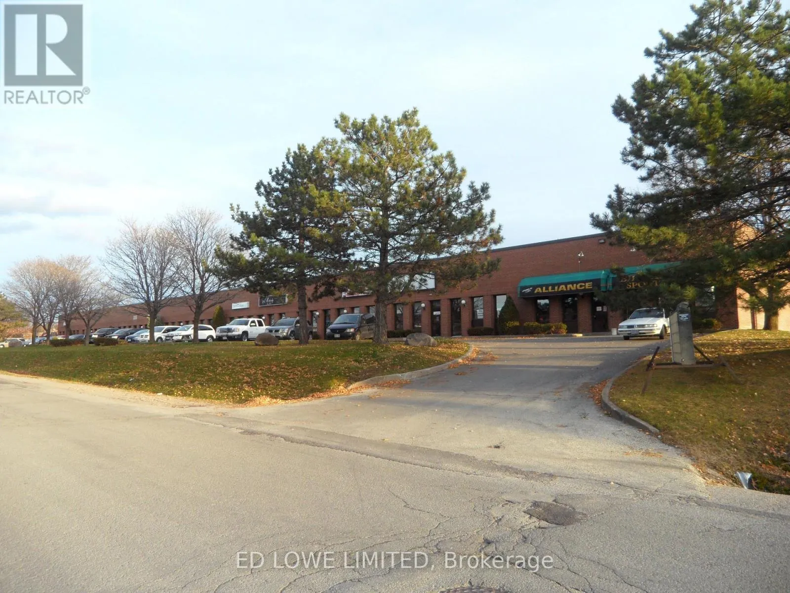 14 - 33 ALLIANCE BOULEVARD