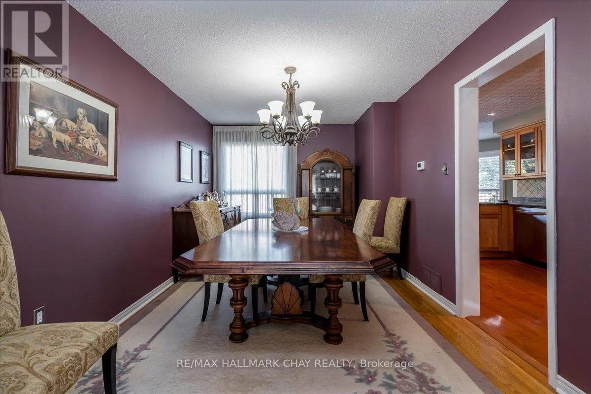 21 BARWICK DRIVE