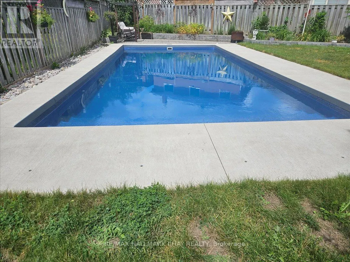 21 BARWICK DRIVE