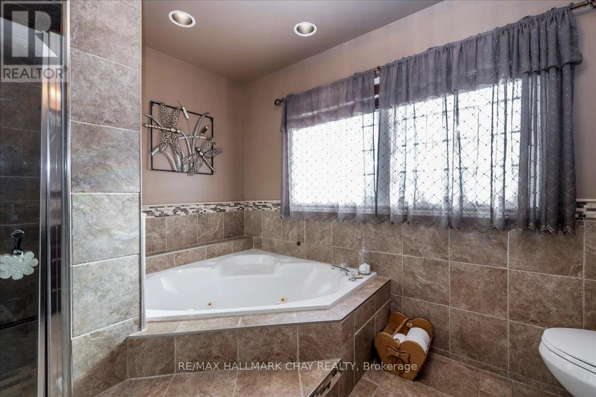 21 BARWICK DRIVE