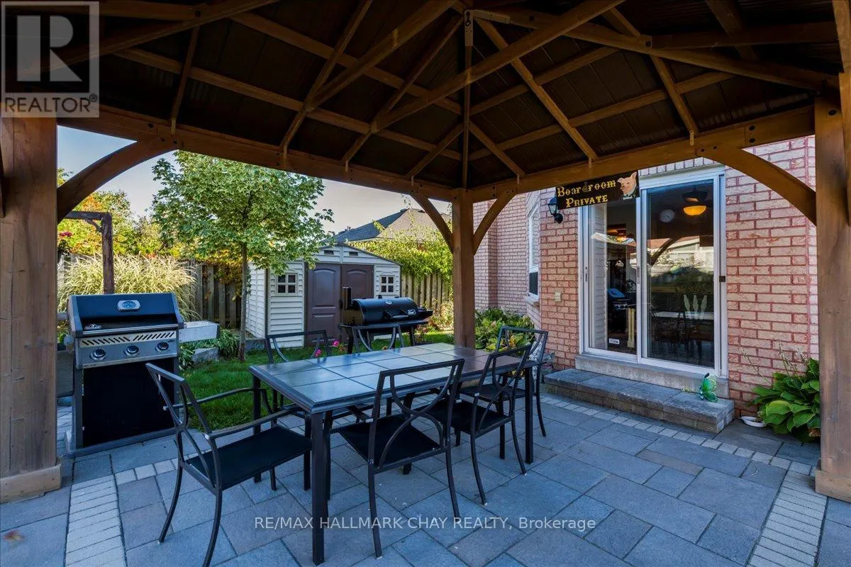 21 BARWICK DRIVE