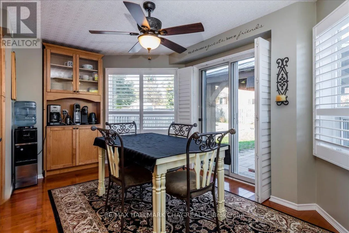 21 BARWICK DRIVE