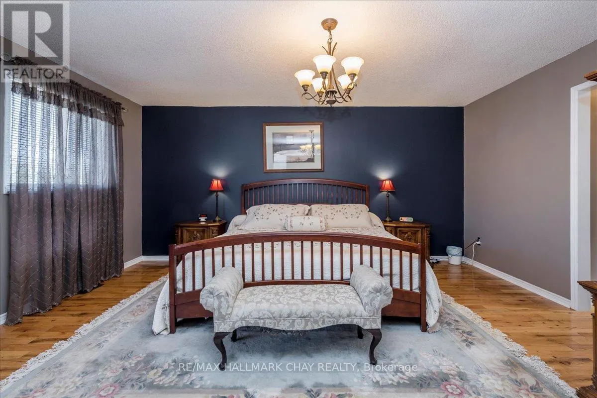 21 BARWICK DRIVE