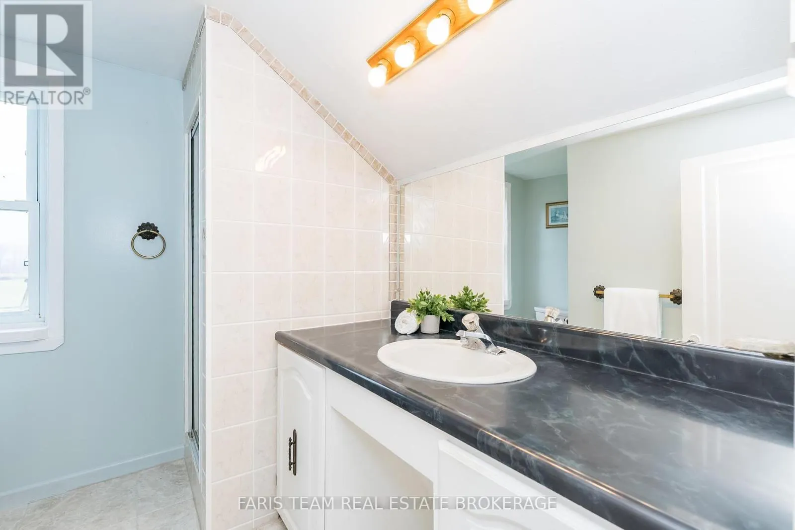 83 HUMMINGBIRD HILL ROAD