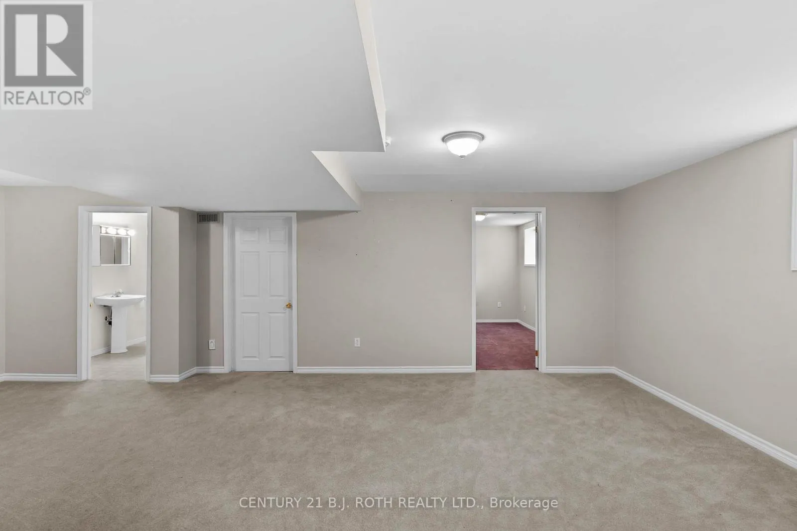 7 TRAILWOOD PLACE