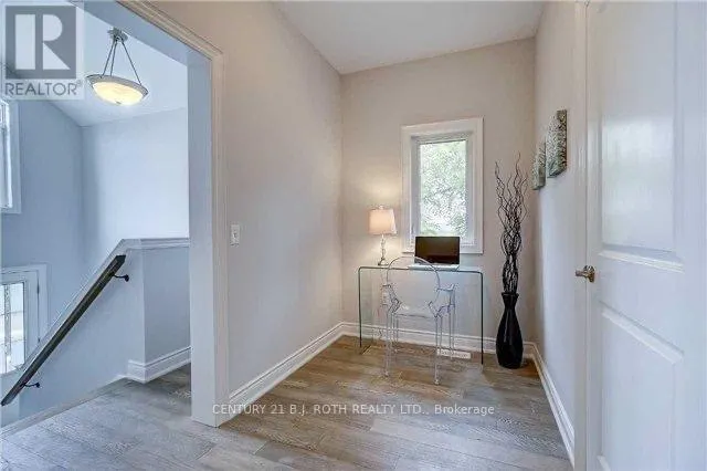 UPPER UNIT - 179 PATTERSON ROAD
