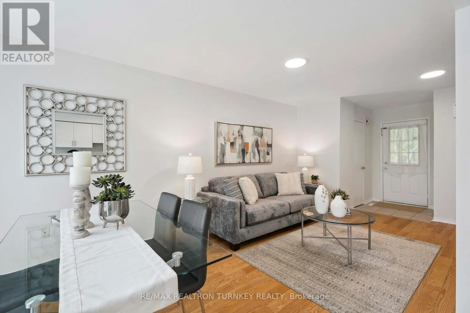 83 PICKETT CRESCENT