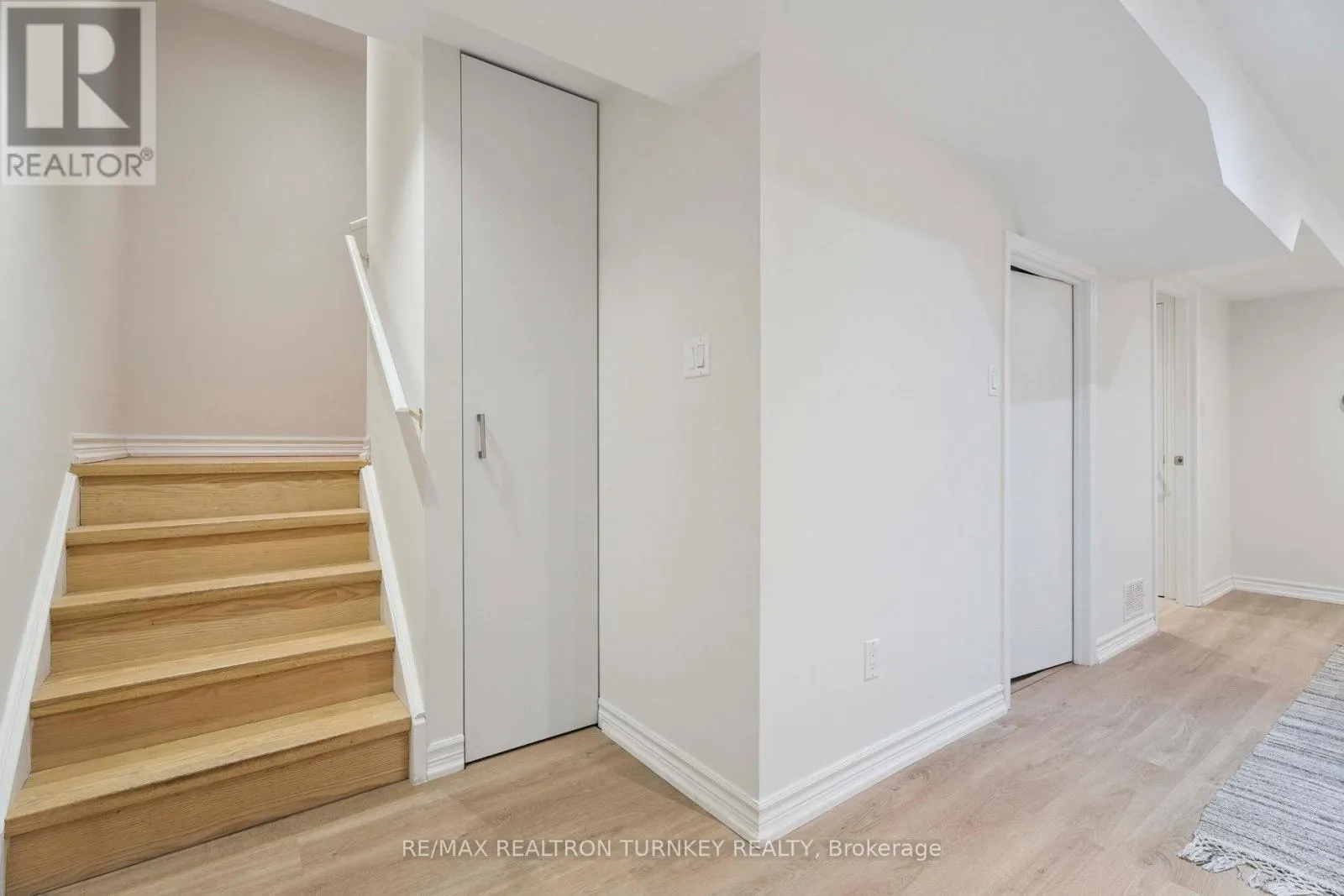 83 PICKETT CRESCENT