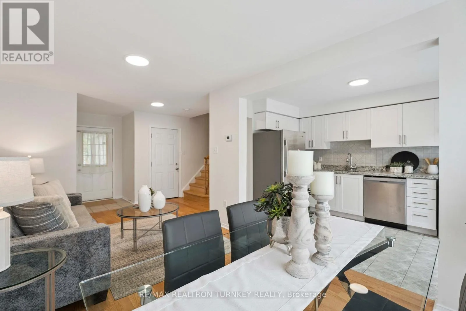 83 PICKETT CRESCENT