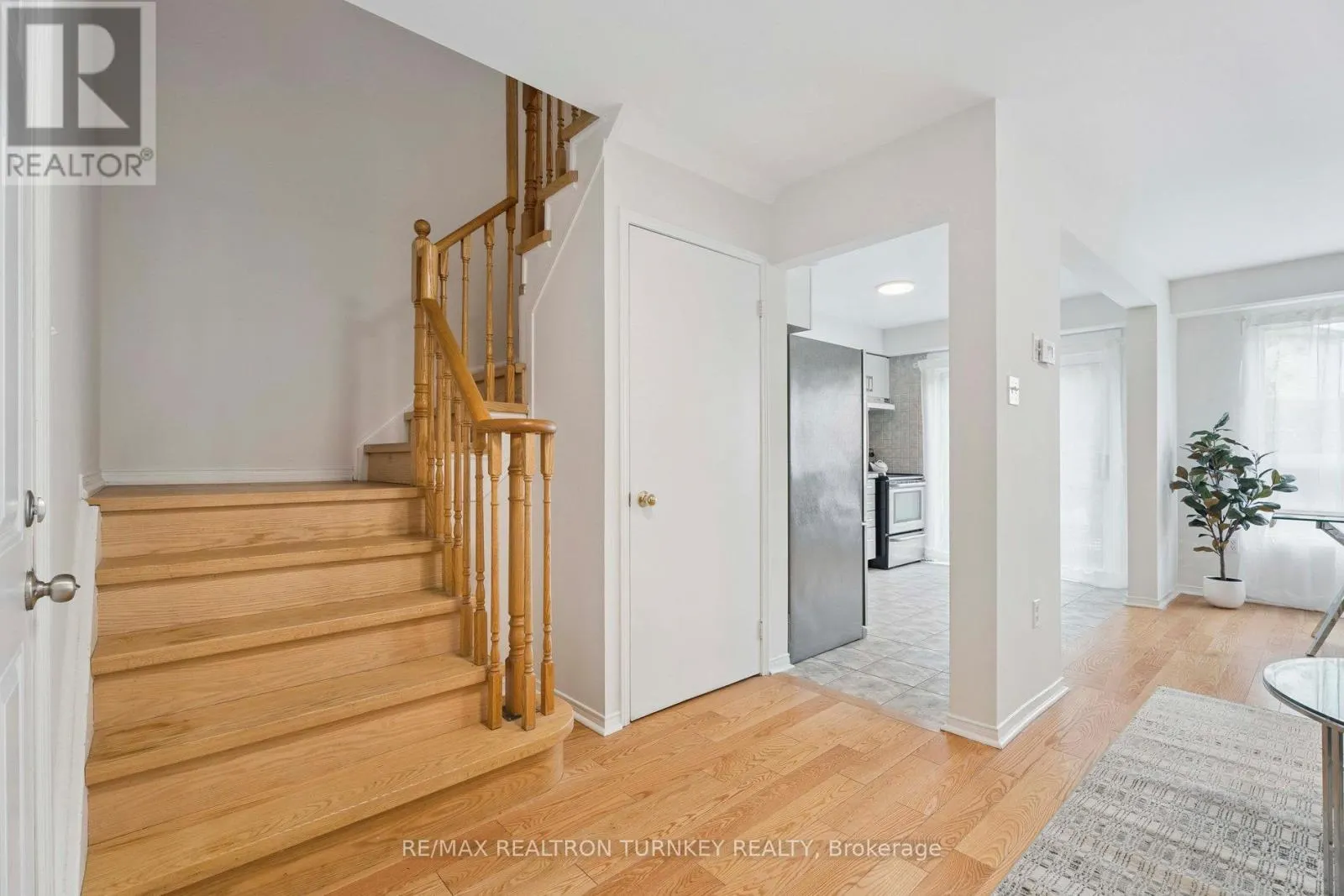 83 PICKETT CRESCENT