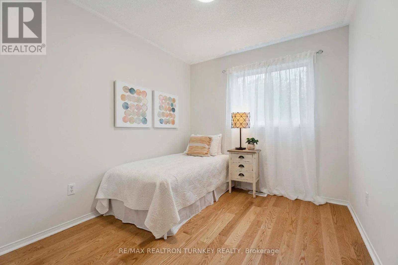 83 PICKETT CRESCENT