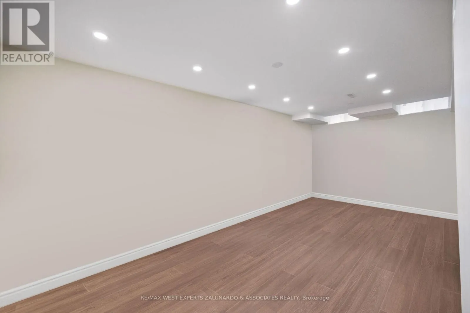 64 WALLACE DRIVE
