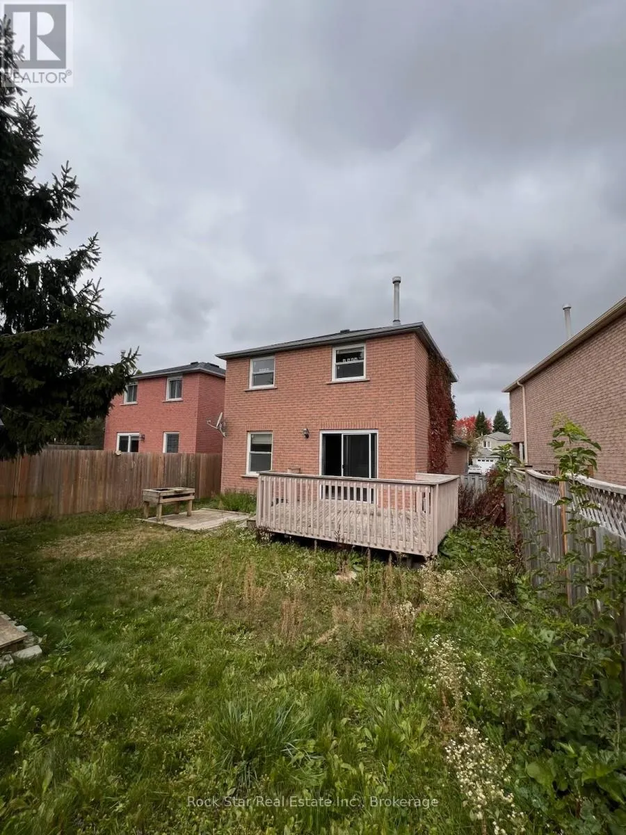27 DELANEY CRESCENT