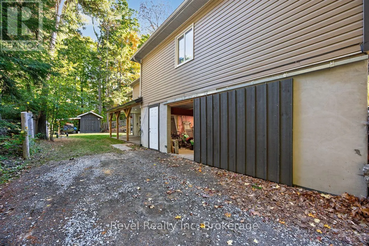 683 LAFONTAINE ROAD
