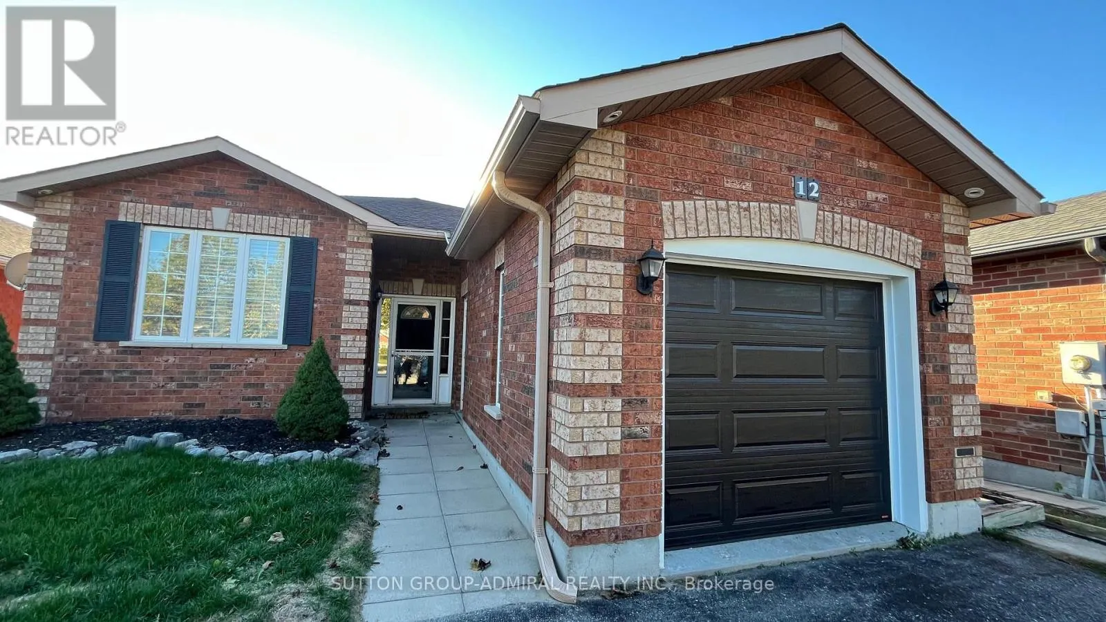 UPPER - 12 REVELSTOKE COURT