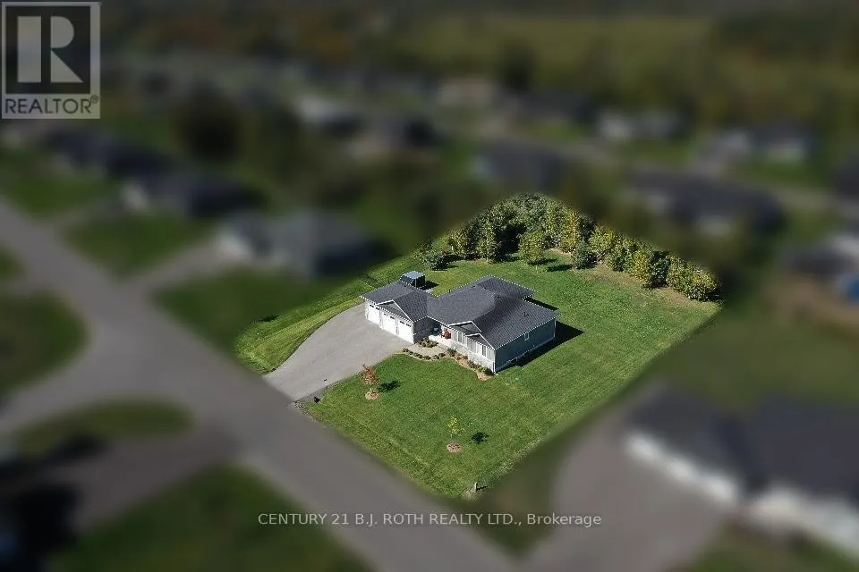 51 CHESLOCK CRESCENT
