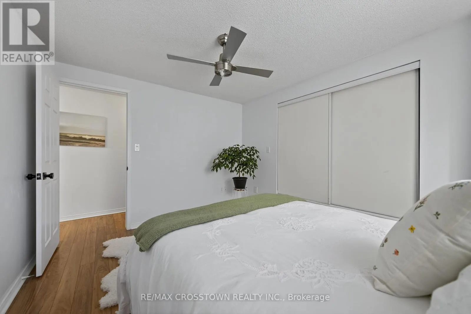 37 SEYMOUR CRESCENT