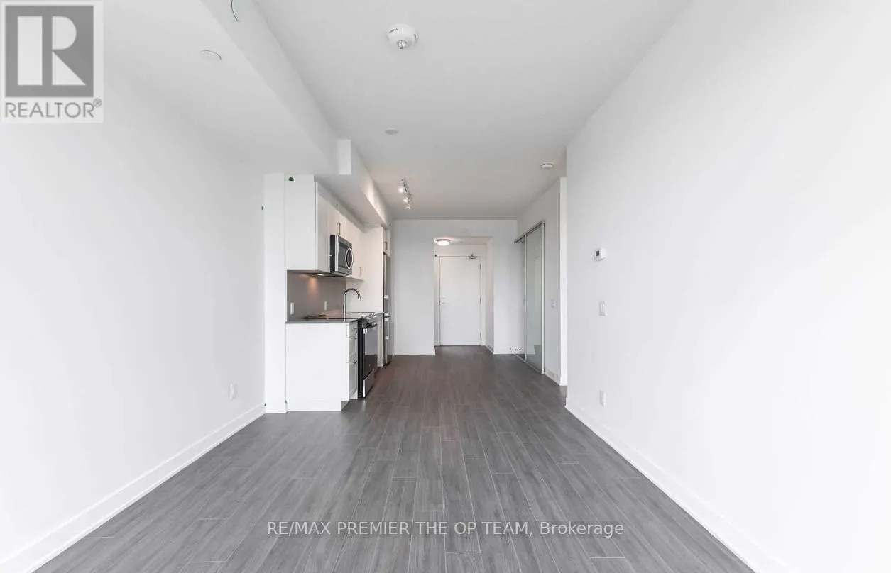 416 - 681 YONGE STREET