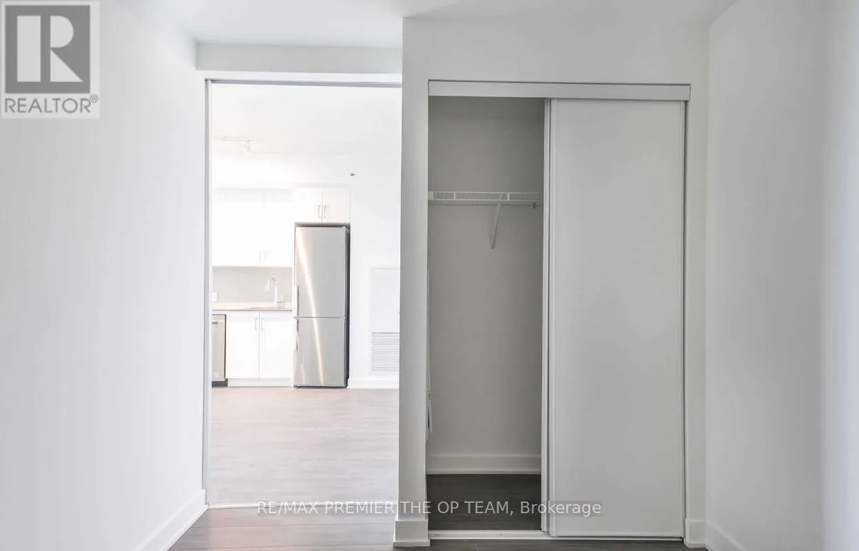 416 - 681 YONGE STREET