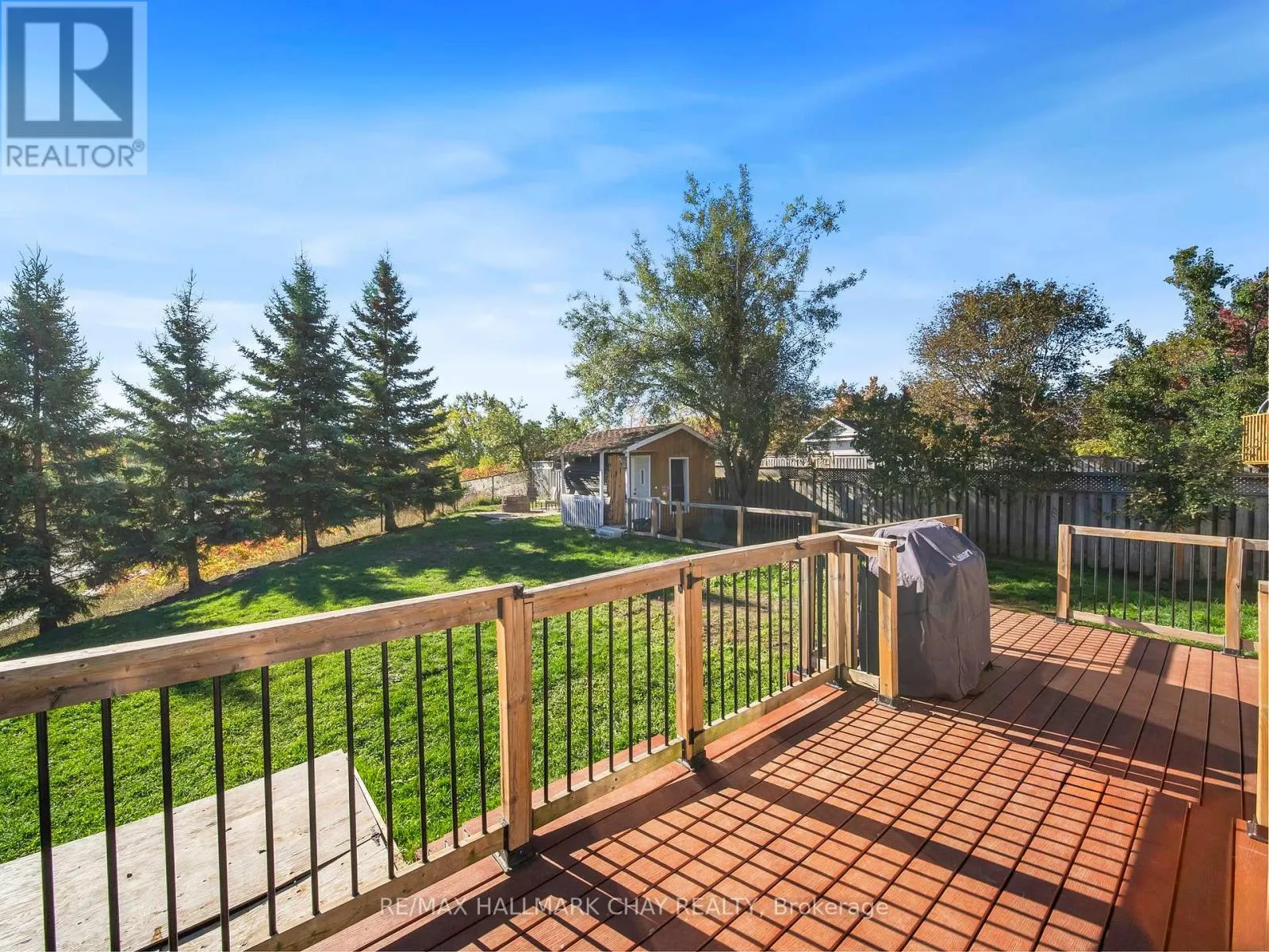 7 ASSINIBOINE DRIVE