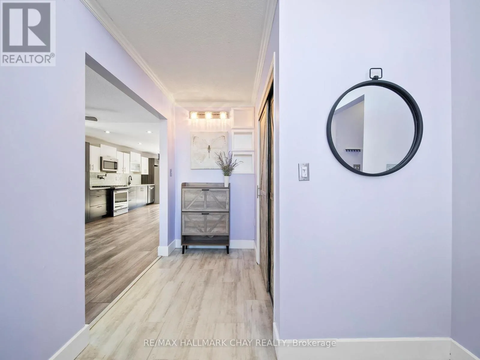 7 ASSINIBOINE DRIVE