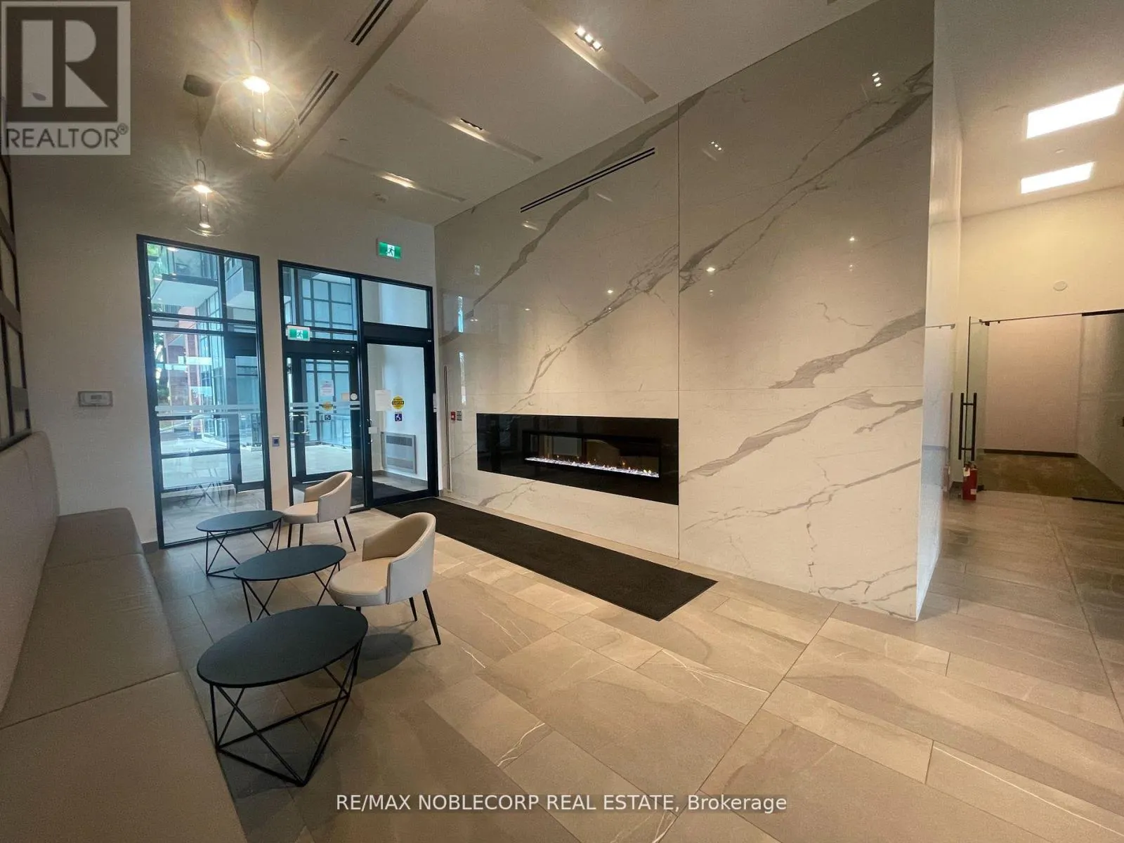 316 - 681 YONGE STREET