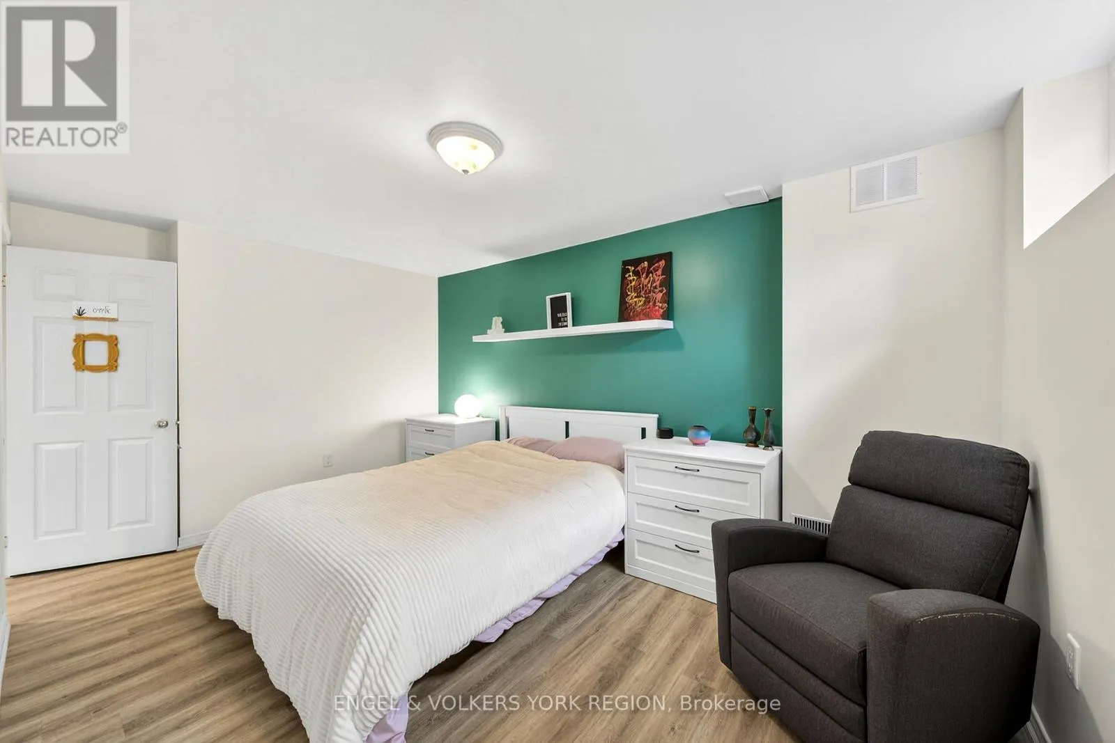 168 HURST DRIVE