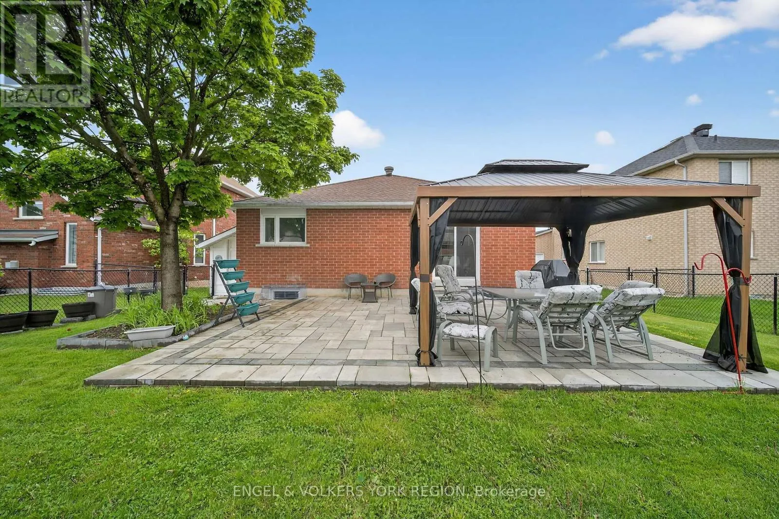 168 HURST DRIVE